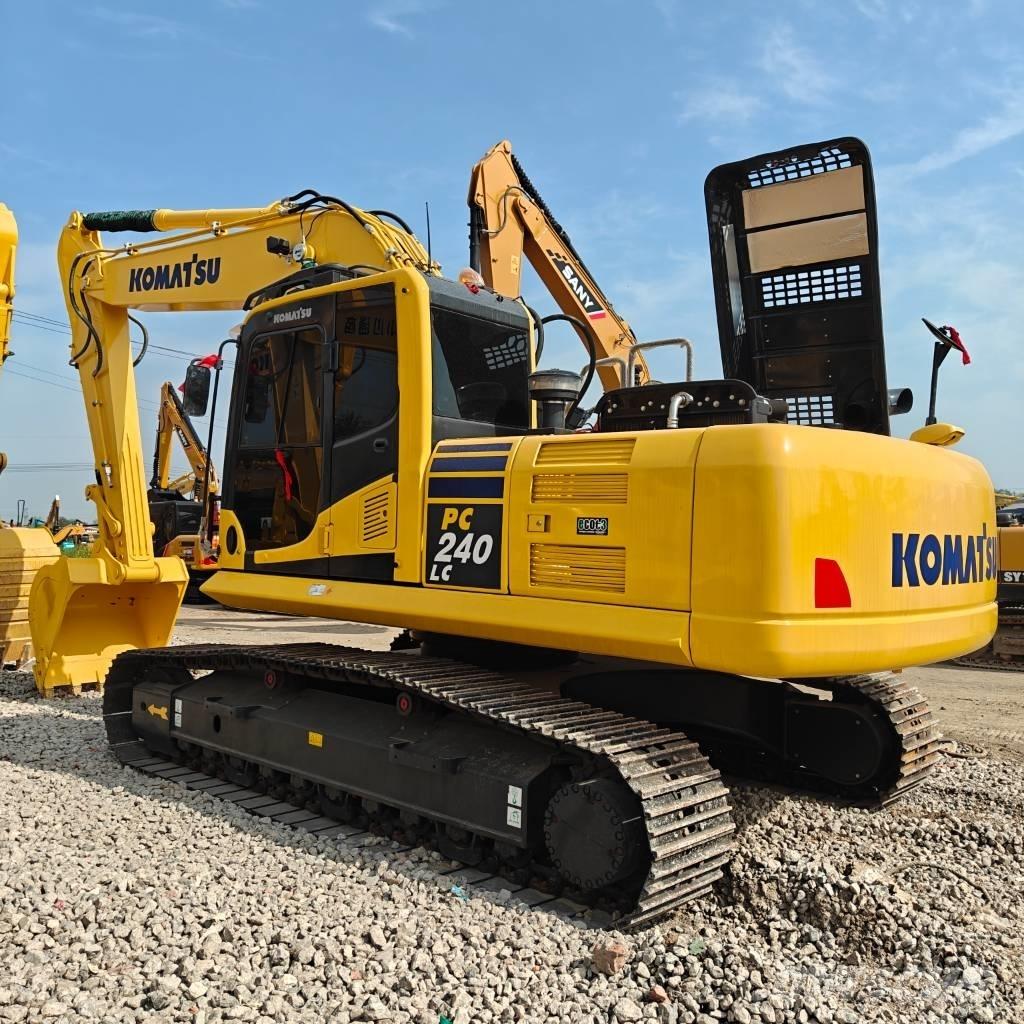 Komatsu 240LC-8 Εκσκαφείς με ερπύστριες