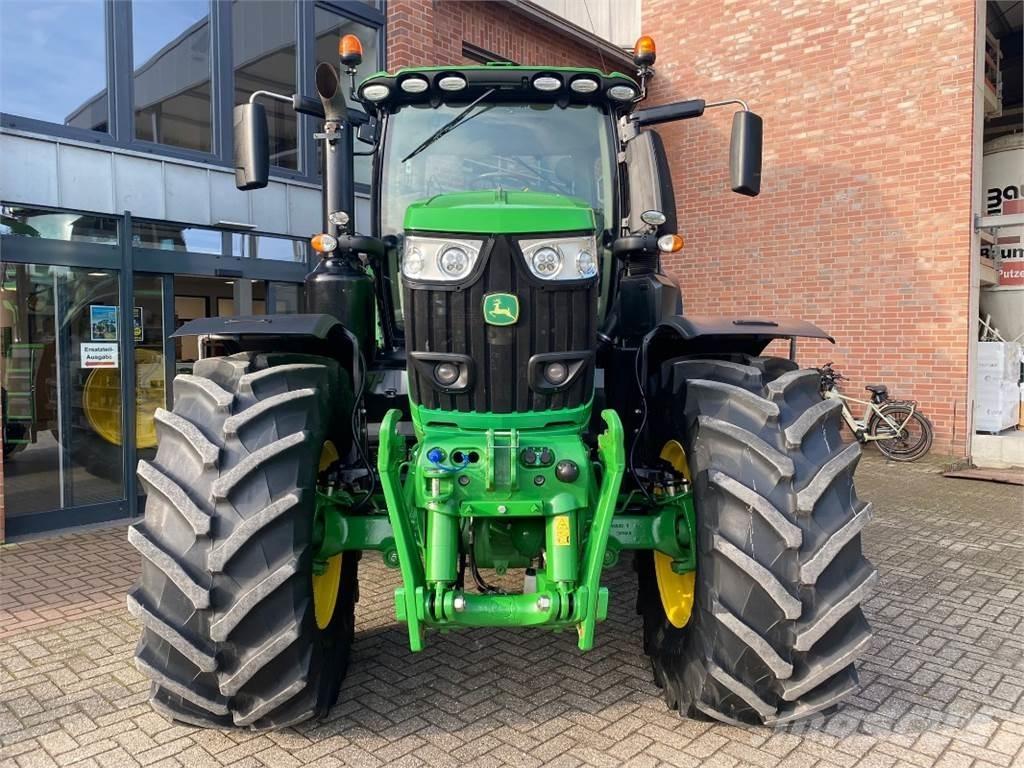 John Deere 6230R Τρακτέρ