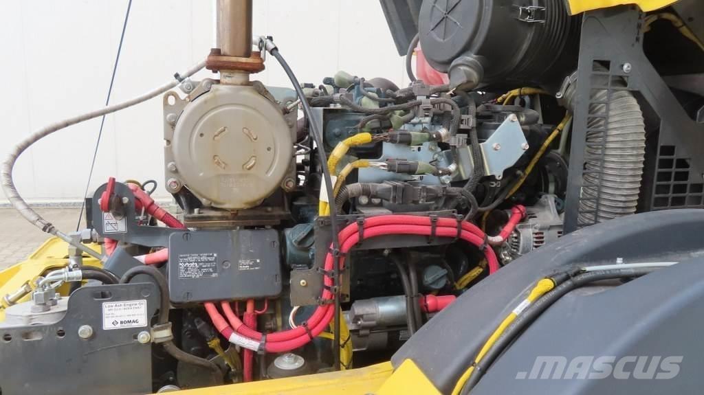 Bomag BW11 RH-5 Κύλινδροι με επίσωτρα με αέρα