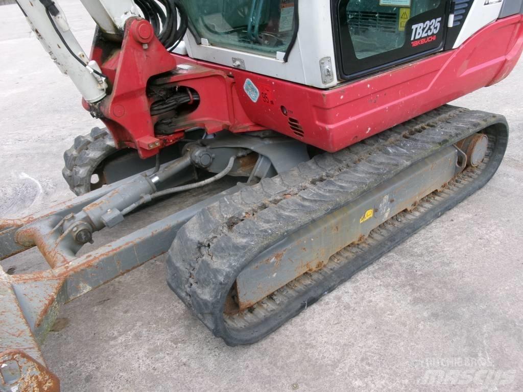 Takeuchi TB 235 Εκσκαφάκι (διαβολάκι) < 7t