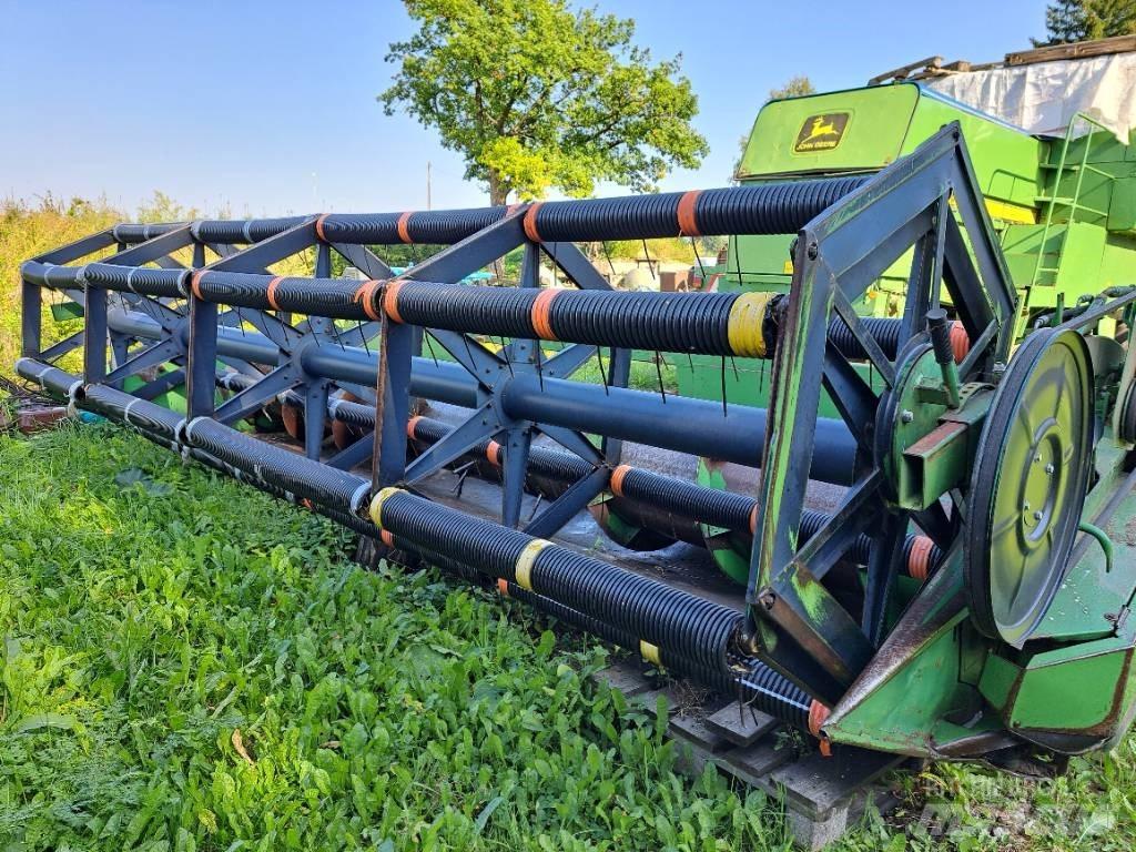 John Deere 1174 Θεριζοαλωνιστικές μηχανές