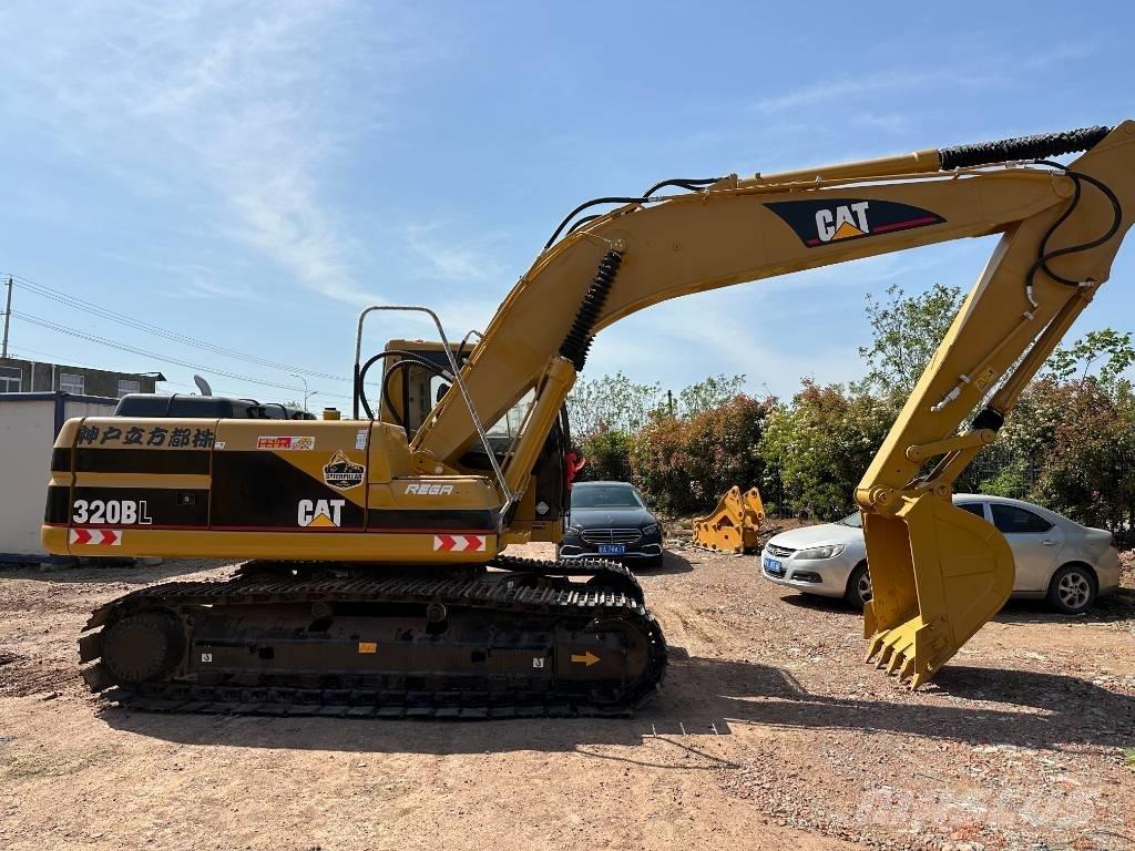 CAT 320 B L Εκσκαφείς με ερπύστριες