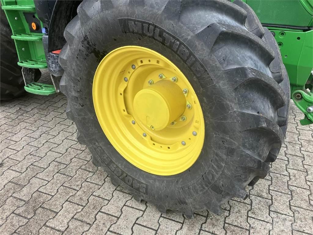 John Deere 6R 215 Τρακτέρ