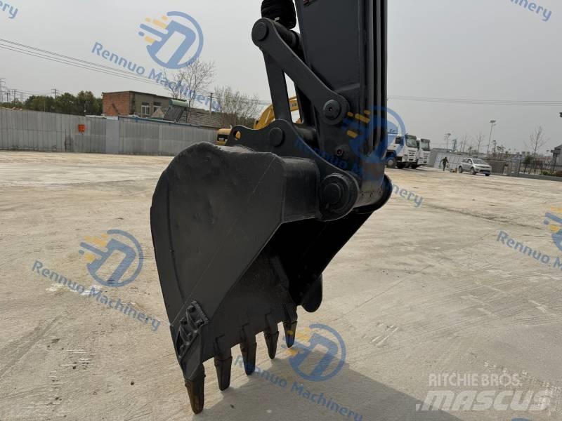 Hyundai R220LC-9S Εκσκαφείς με ερπύστριες