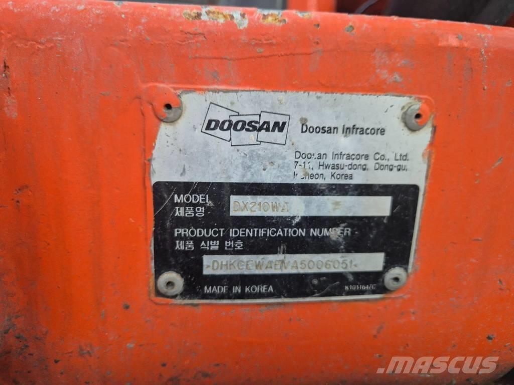 Doosan DX210W Εκσκαφείς με τροχούς - λάστιχα
