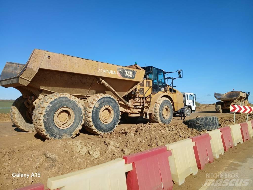 CAT 745 Σπαστό Dump Truck ADT