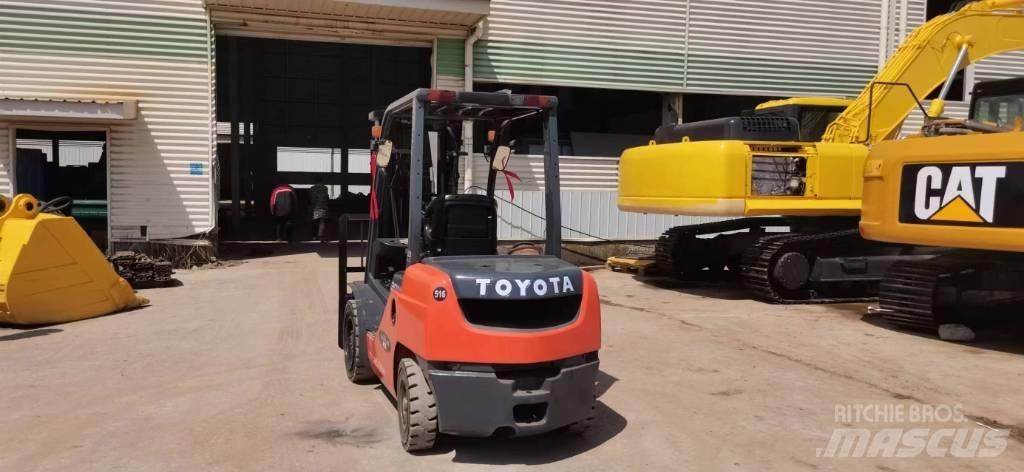 Toyota 8 FDN 30 Πετρελαιοκίνητα Κλαρκ