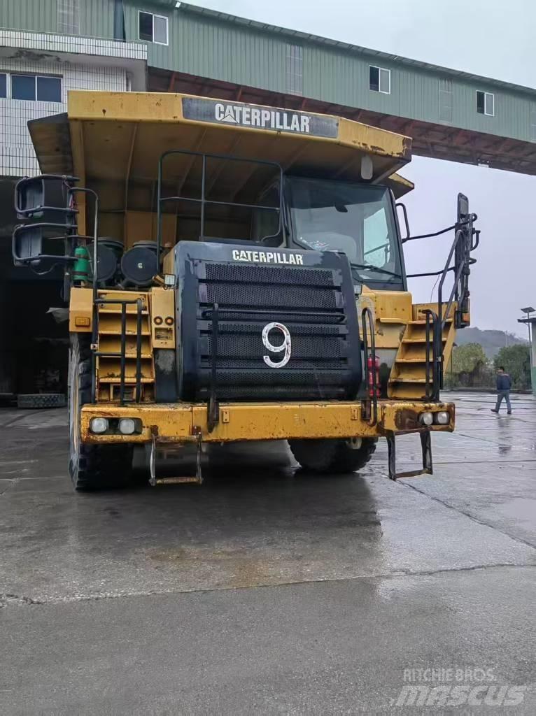 CAT 777E Σπαστό Dump Truck ADT