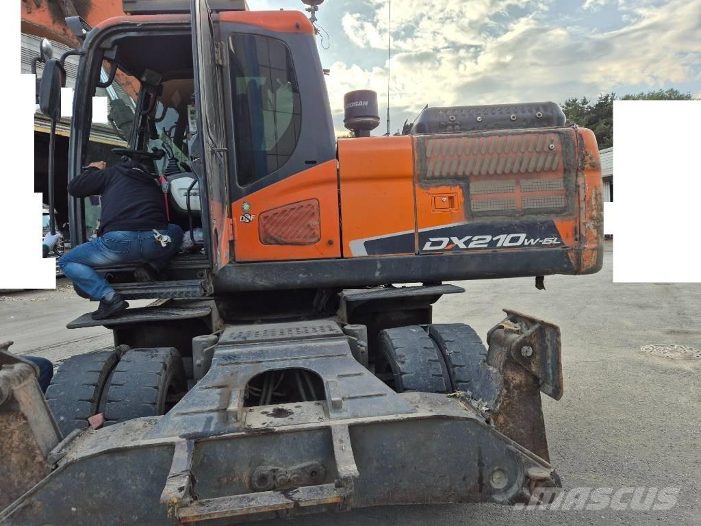 Doosan DX 210 W Εκσκαφείς με τροχούς - λάστιχα