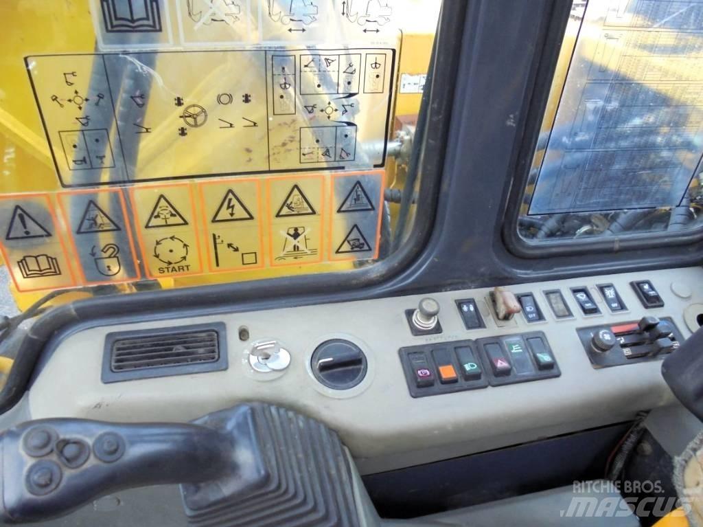 Komatsu PW 130ES-6K Εκσκαφείς με τροχούς - λάστιχα