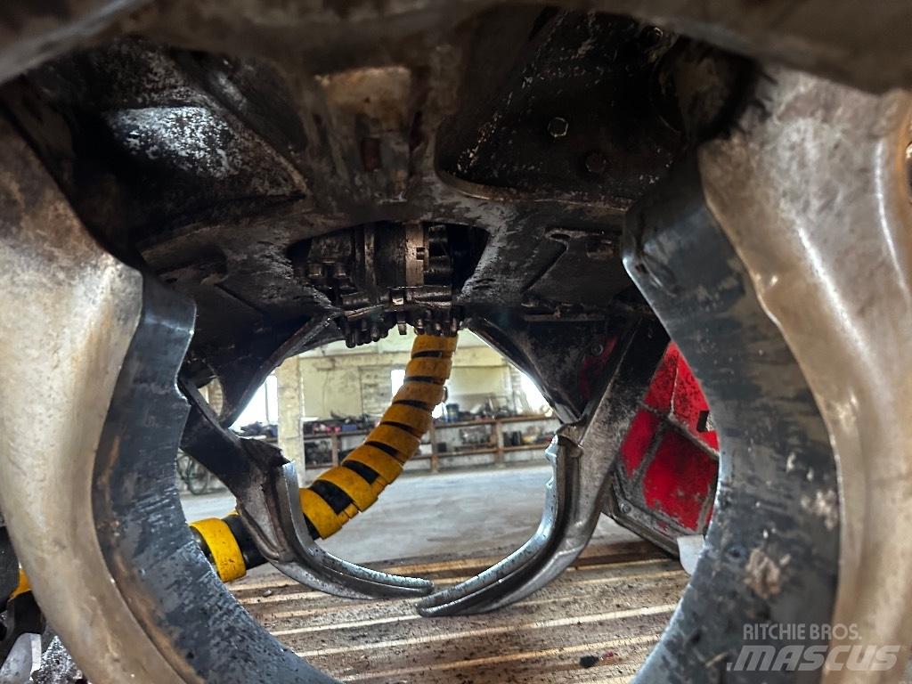 Komatsu C144 Κεφαλές συλλεκτικών μηχανών