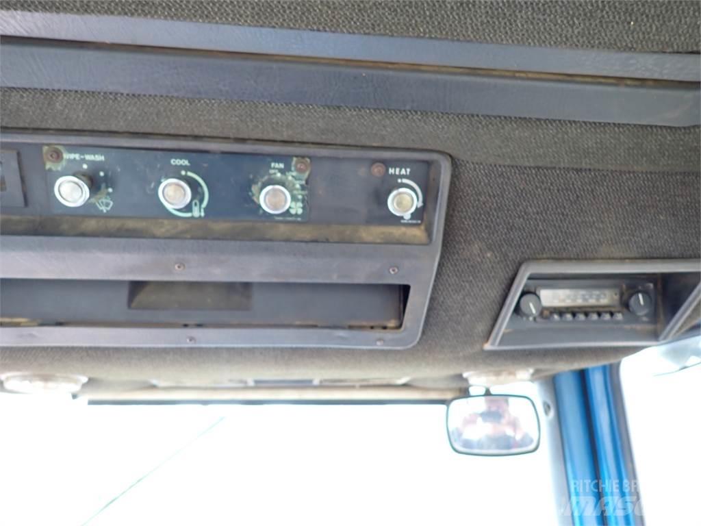 Ford TW25 Τρακτέρ