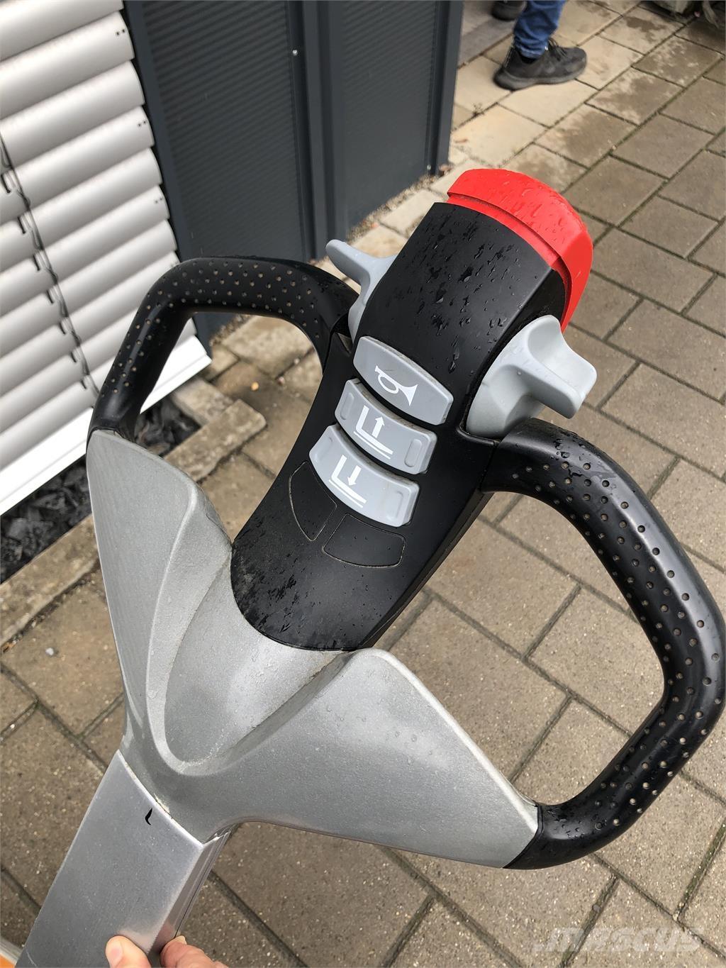 Still EXU16 Παλετοφόρα πεζού χειριστή με ιστό