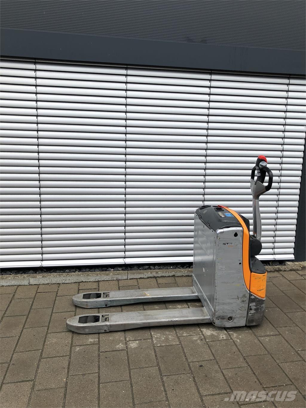 Still EXU16 Παλετοφόρα πεζού χειριστή με ιστό