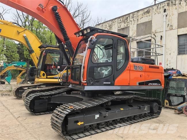 Doosan DX 300 LC Εκσκαφείς με ερπύστριες