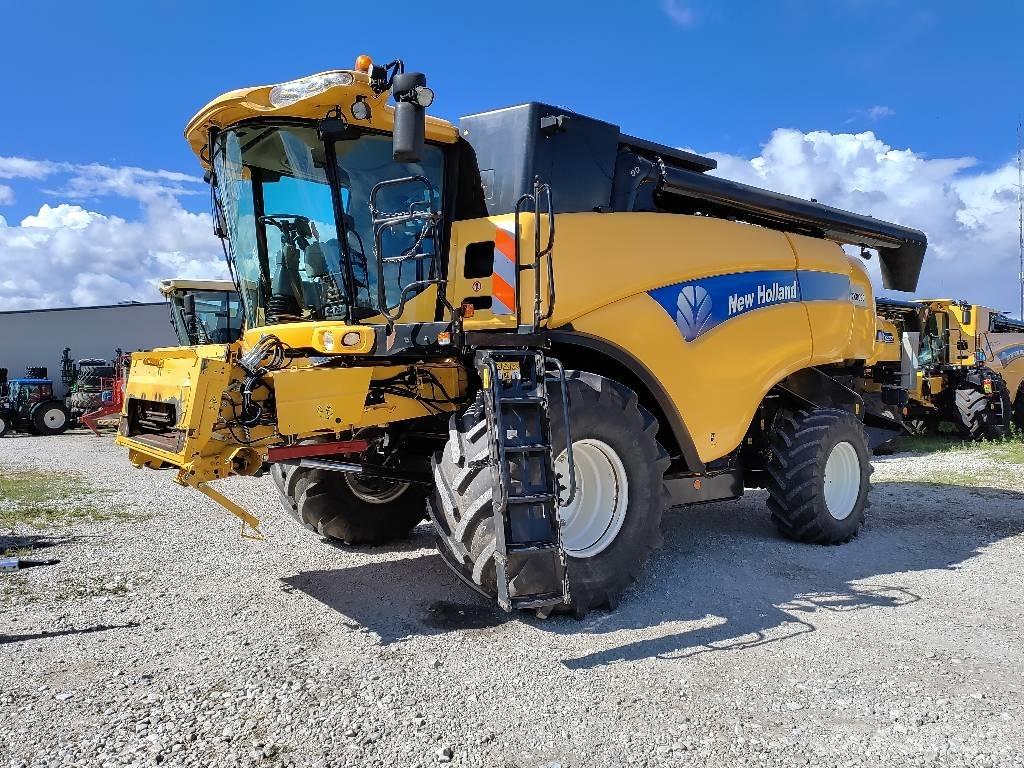 New Holland CX 8090 Θεριζοαλωνιστικές μηχανές