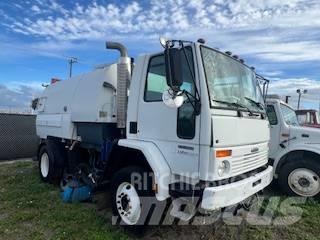 Freightliner FC 80 Φορτηγά σκούπες