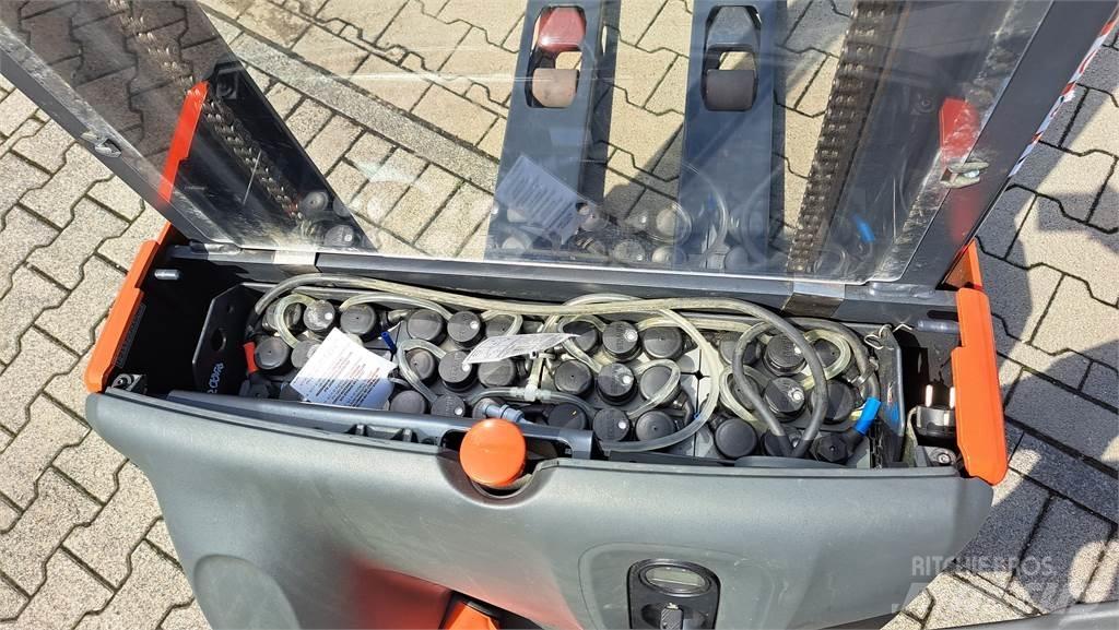 Linde L12- BR1172 Παλετοφόρα πεζού χειριστή με ιστό