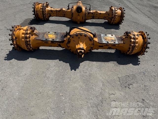 CASE 821 E AXLES Άξονες