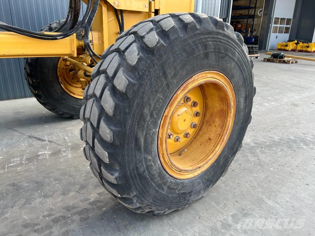 CAT 140K Γκρέιντερς