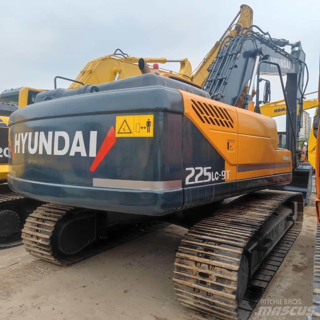 Hyundai R 225LC-9T Εκσκαφείς με ερπύστριες