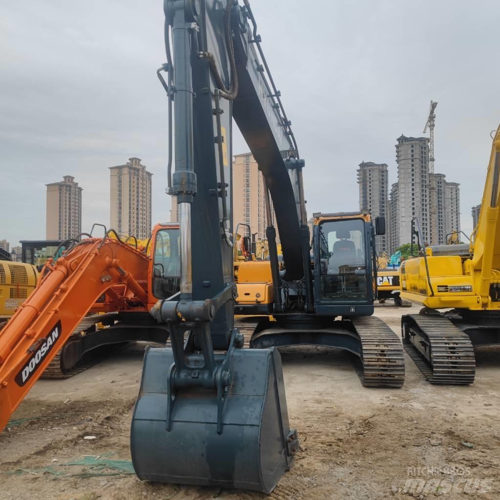 Hyundai R 225LC-9T Εκσκαφείς με ερπύστριες