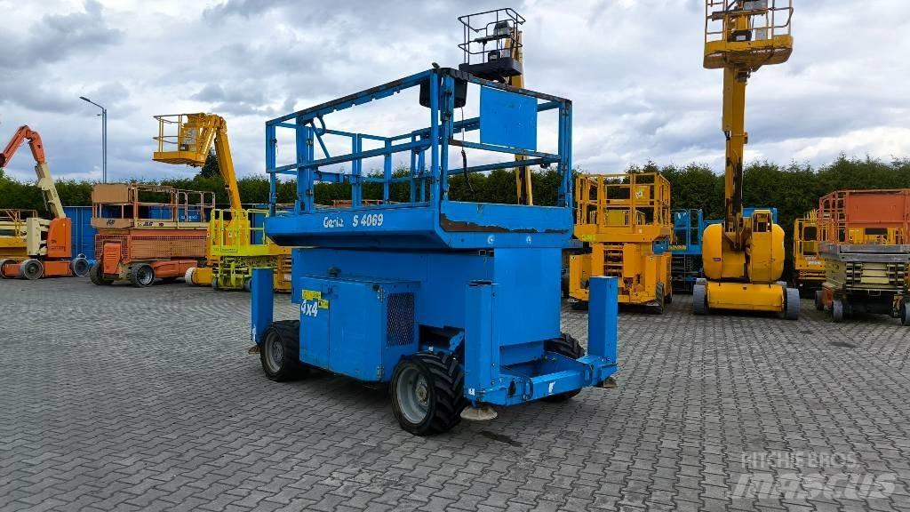 Genie GS 4069 Ανυψωτήρες ψαλιδωτής άρθρωσης