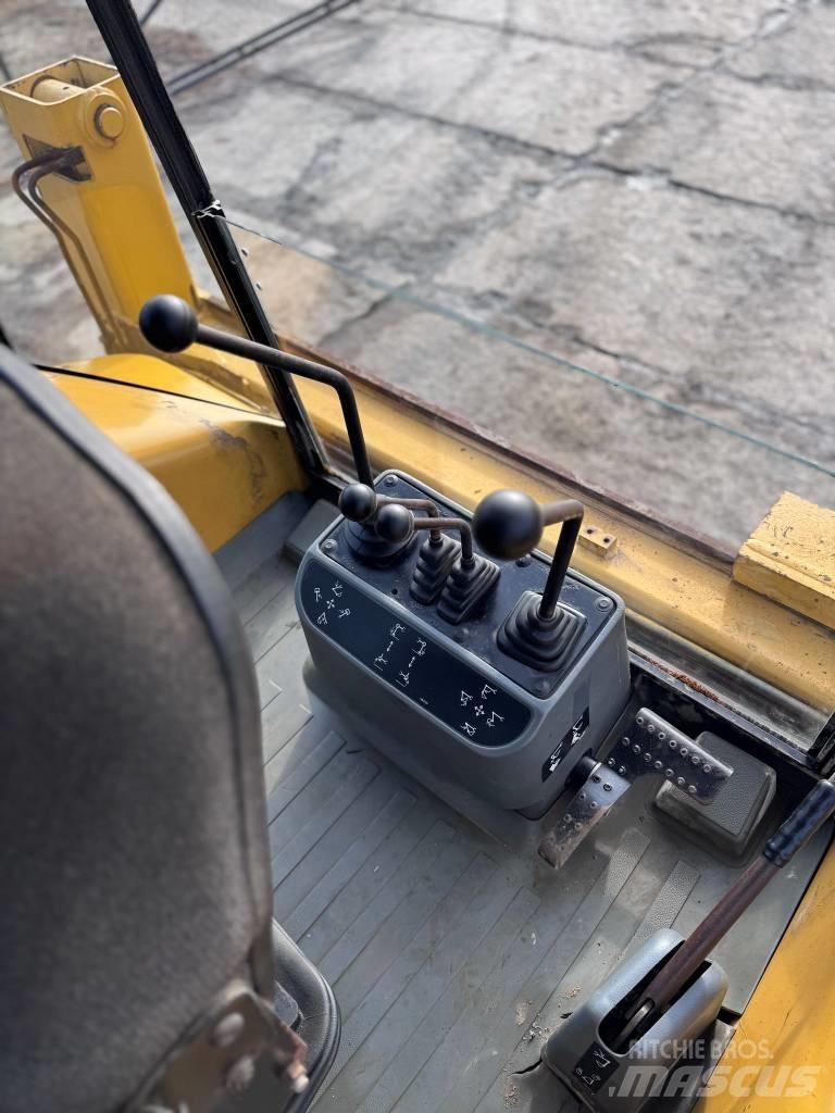 CAT 428 C Εκσκαφείς Φορτωτές τύπου JCB