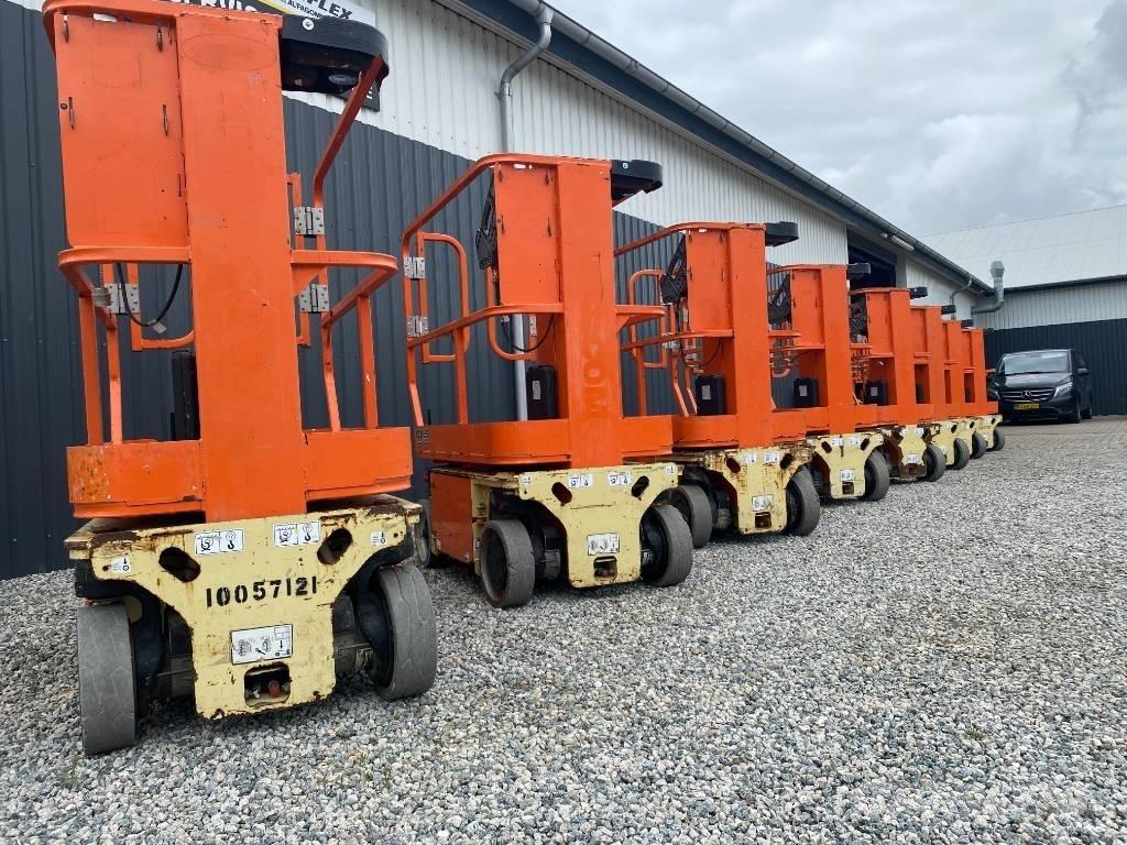 JLG 1230 ES Ανυψωτήρες με κατακόρυφους πυλώνες