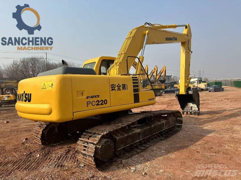 Komatsu PC 220 Εκσκαφείς με ερπύστριες