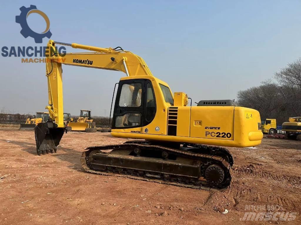 Komatsu PC 220 Εκσκαφείς με ερπύστριες