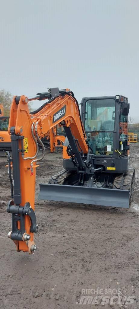 Doosan DX 50 Z Εκσκαφείς με ερπύστριες