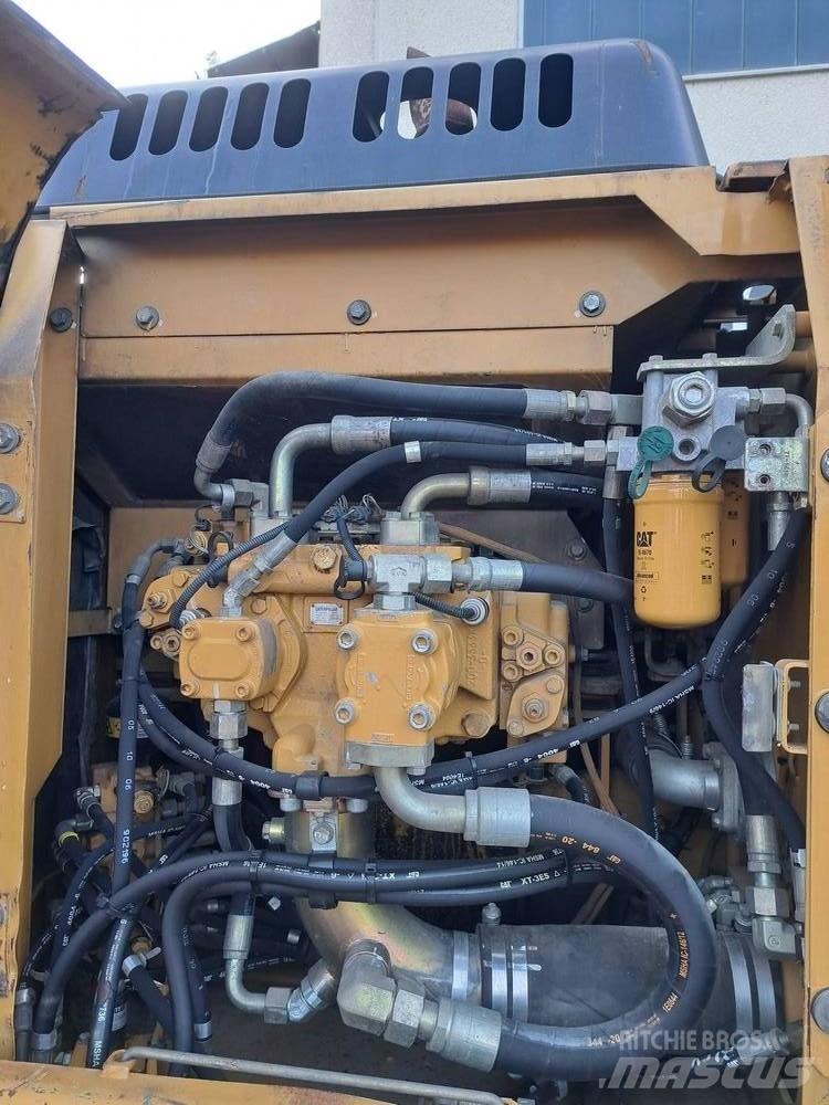 CAT 319 C LN Εκσκαφείς με ερπύστριες