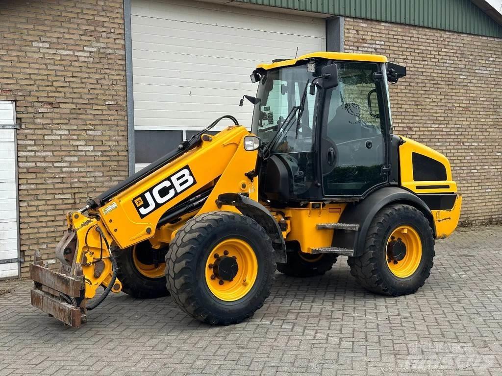 JCB TM220 SV A Τηλεσκοπικοί τροχοφόροι φορτωτές