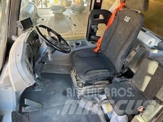 CAT 777F Σπαστό Dump Truck ADT