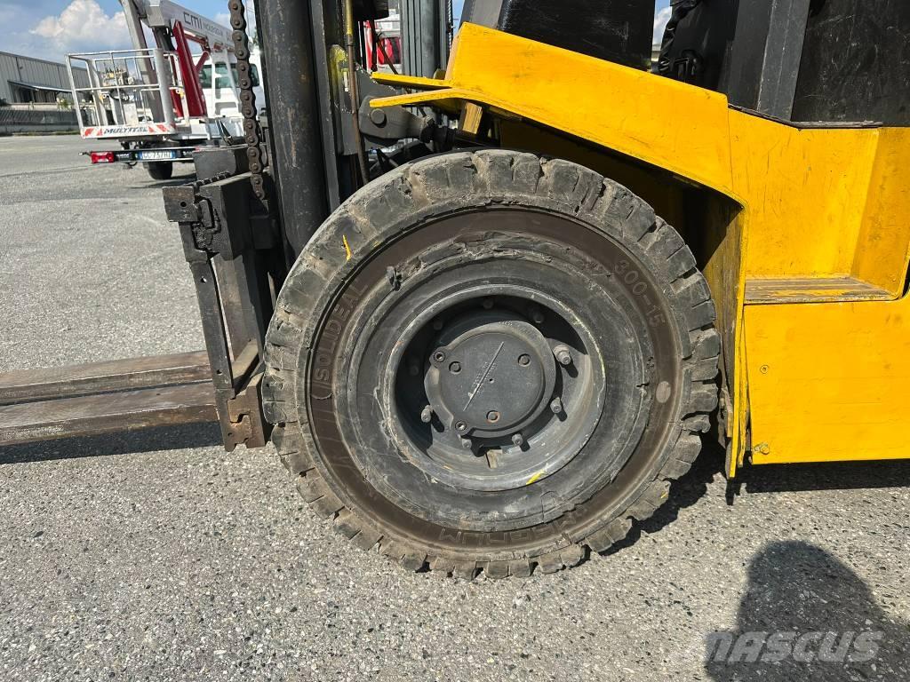 OM E50N Ηλεκτρικά περονοφόρα ανυψωτικά κλαρκ