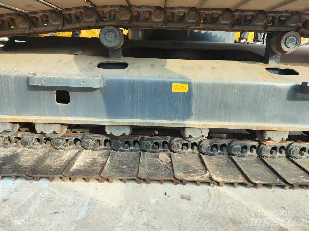 Kobelco SK200D Εκσκαφείς με ερπύστριες