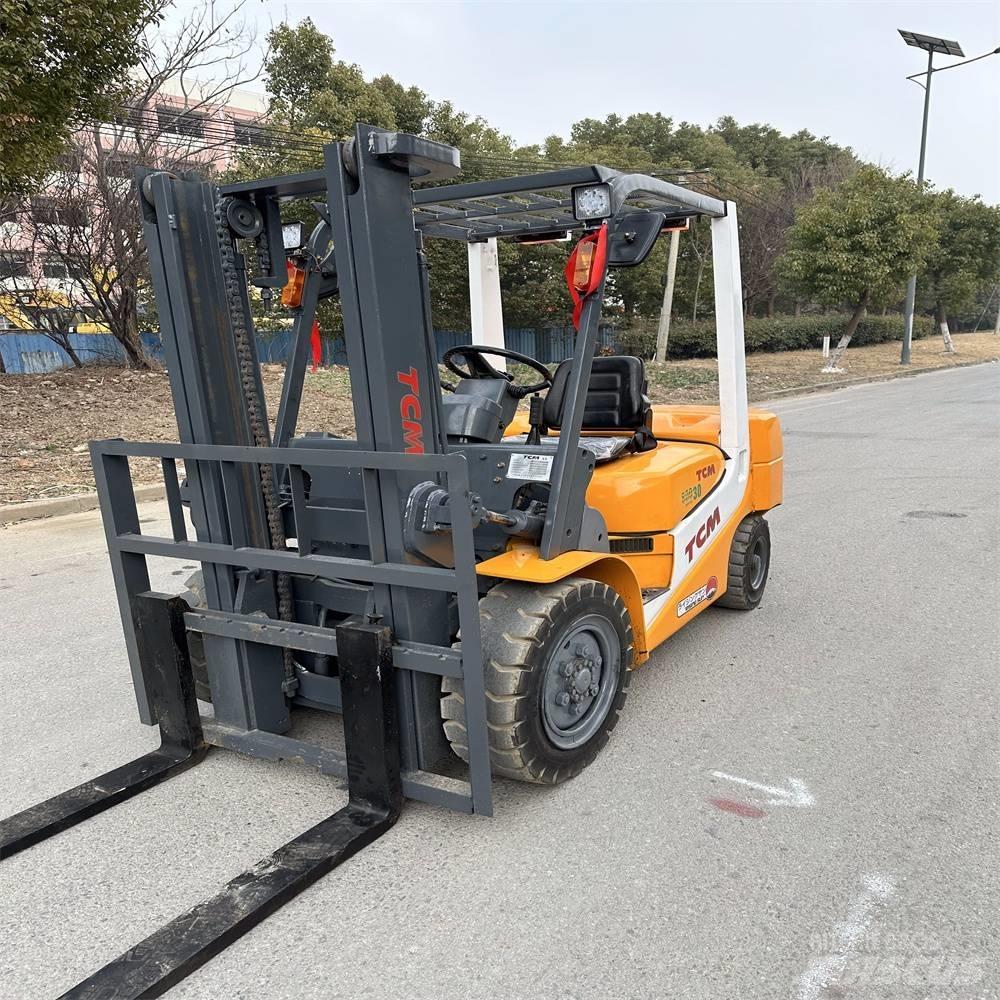 TCM FD30ZT Πετρελαιοκίνητα Κλαρκ