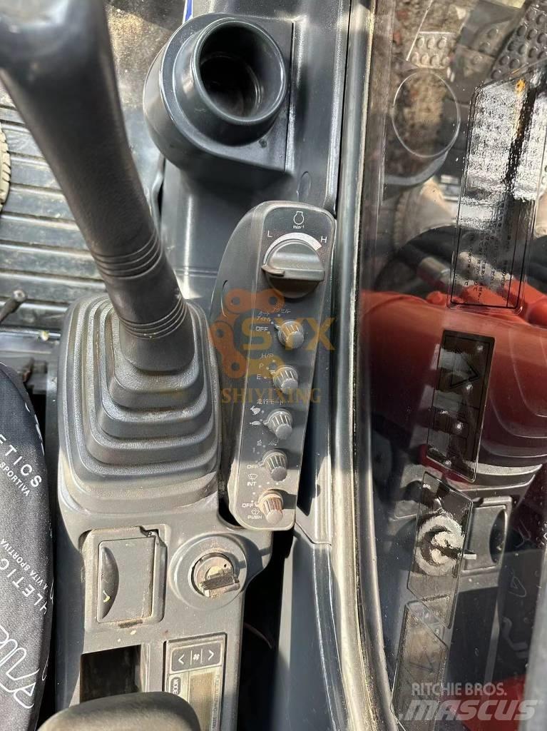 Hitachi EX 200 Εκσκαφείς με ερπύστριες