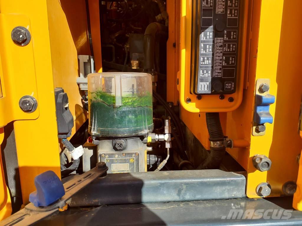 Hyundai HX260NL Εκσκαφείς με ερπύστριες