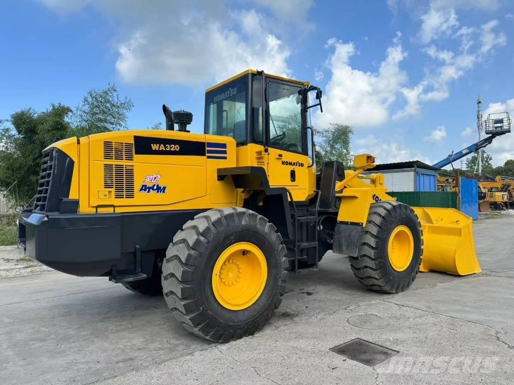Komatsu WA 320-5 Φορτωτές με λάστιχα (Τροχοφόροι)