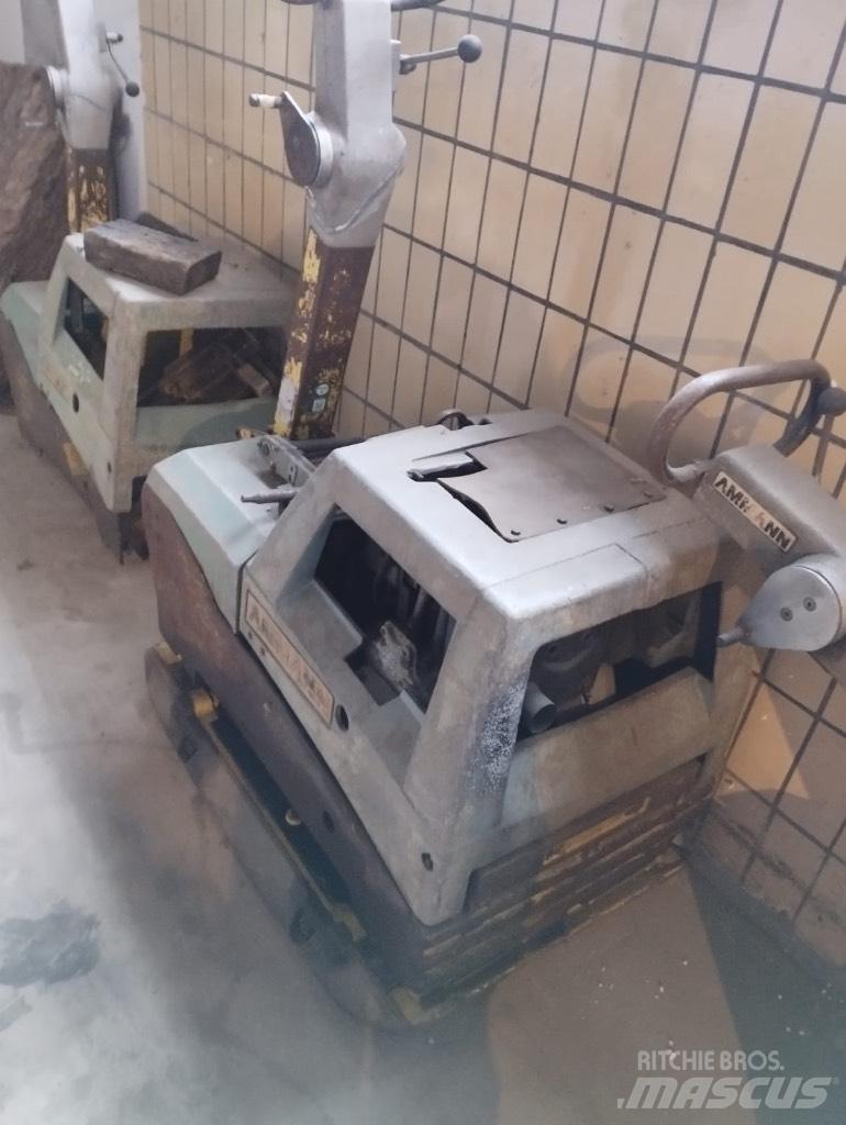 Ammann AVH 8020 Επίπεδοι κόπανοι
