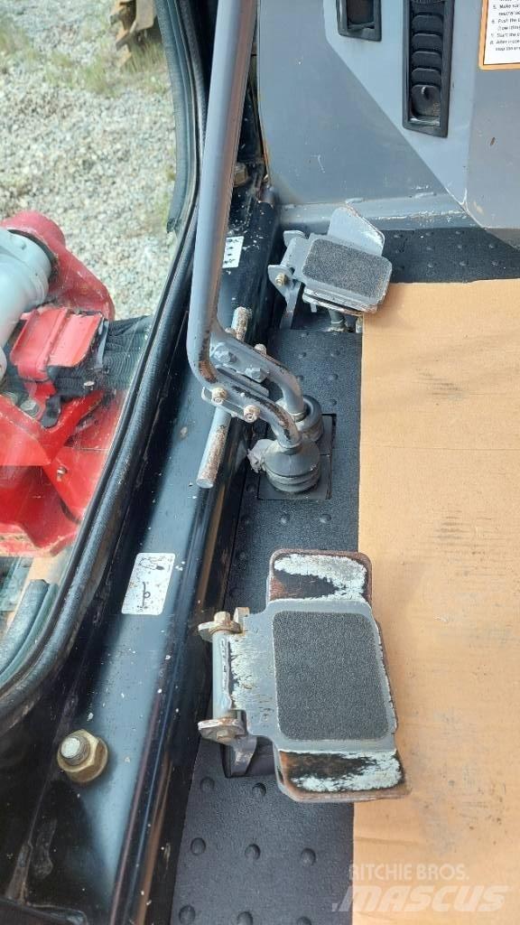 Takeuchi TB 23 R Εκσκαφάκι (διαβολάκι) < 7t