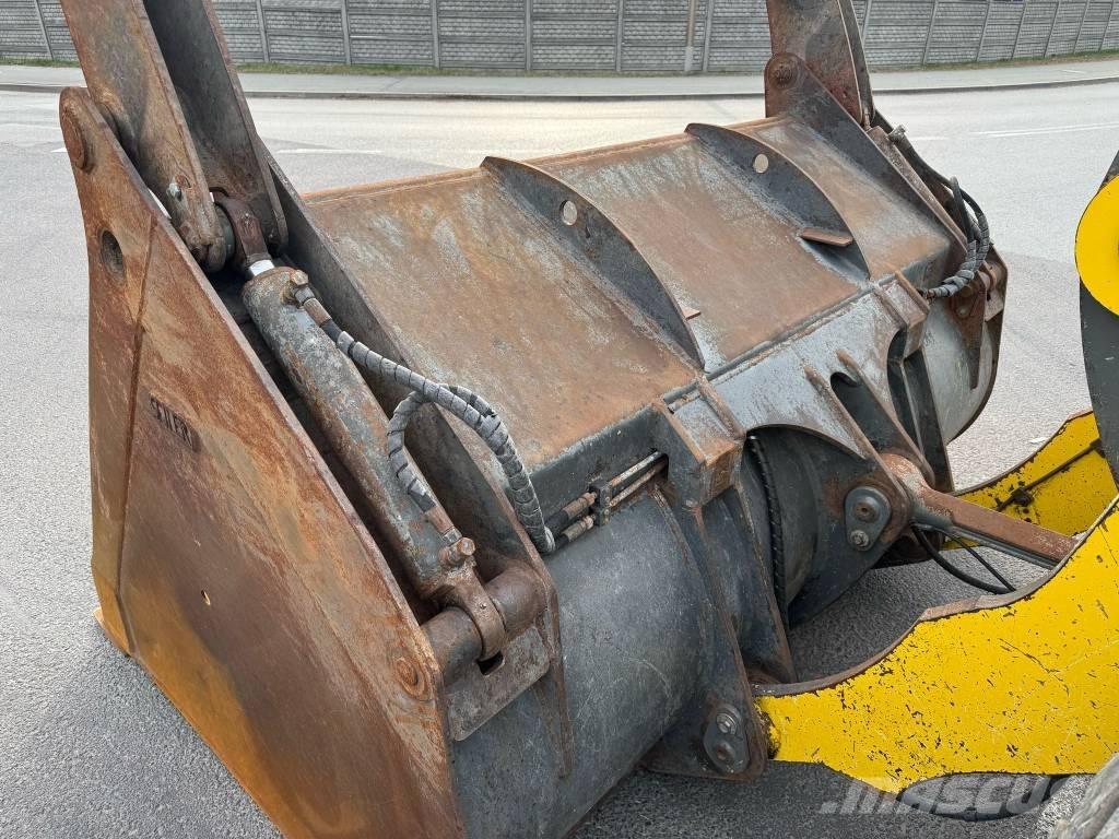 Liebherr L 538 Φορτωτές με λάστιχα (Τροχοφόροι)