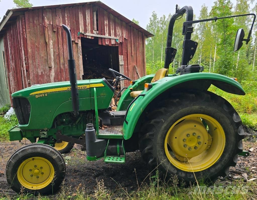 John Deere 5055 E Τρακτέρ