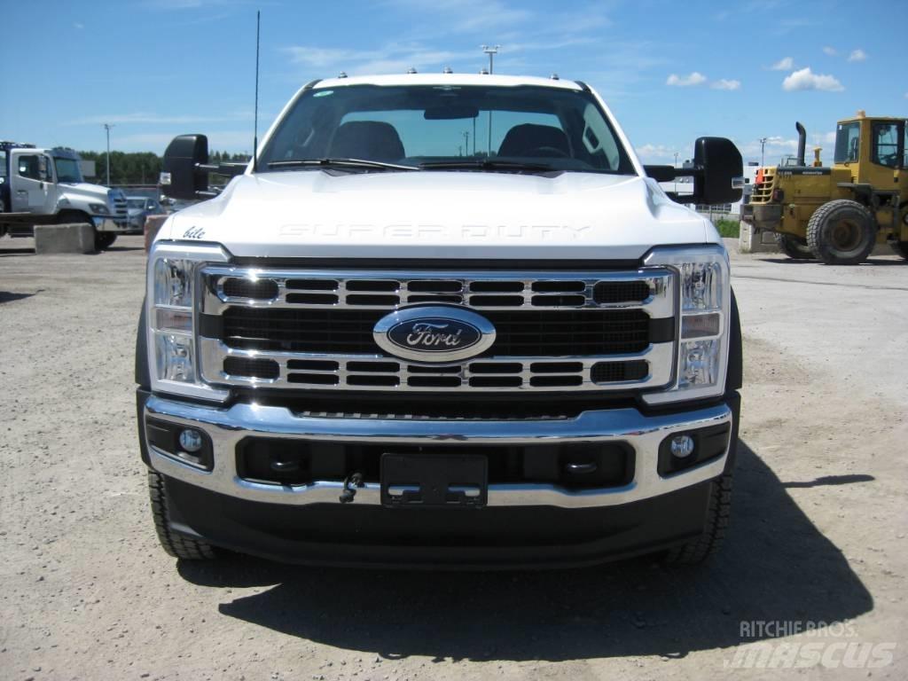 Ford F 550 Τράκτορες