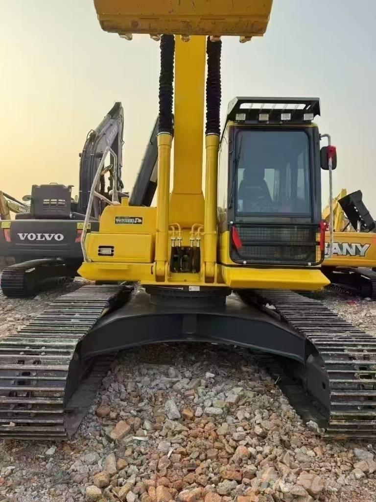 Komatsu PC 240 Εκσκαφείς με ερπύστριες