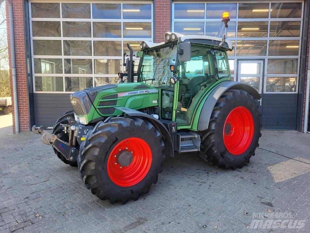 Fendt 211 Vario TMS Τρακτέρ