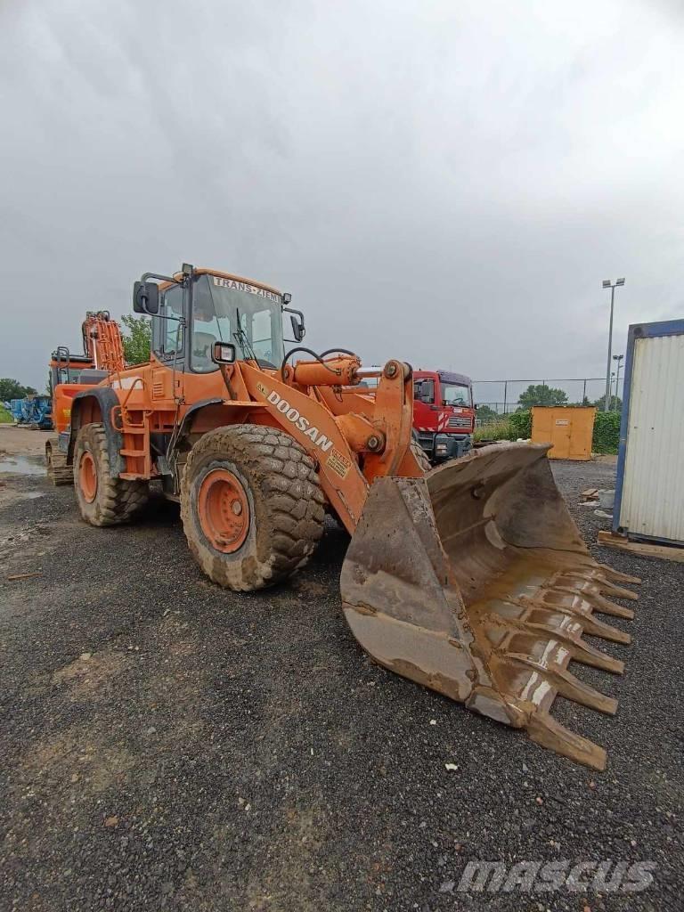 Doosan DL 350 Φορτωτές με λάστιχα (Τροχοφόροι)