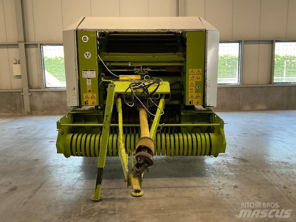 CLAAS Rollant 240 Πρέσες κυλινδρικών δεμάτων